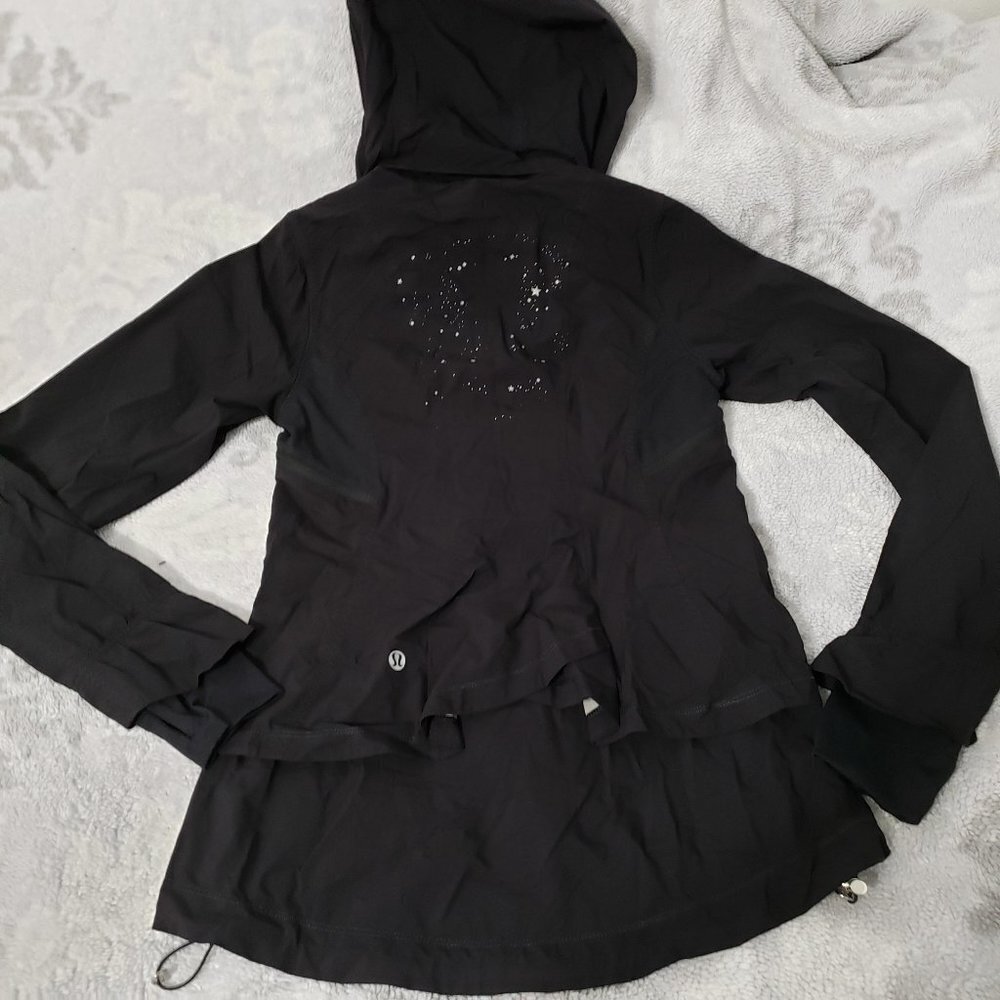Lululemon Jacket - Picture 8 of 12